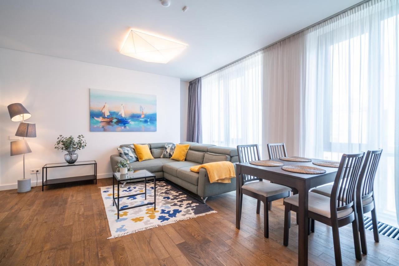Easyrooms Dzirnavu Riga Exterior foto