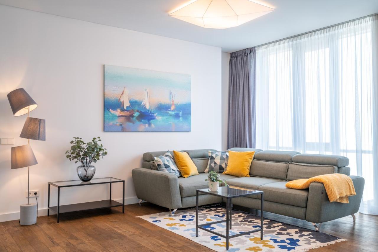 Easyrooms Dzirnavu Riga Exterior foto