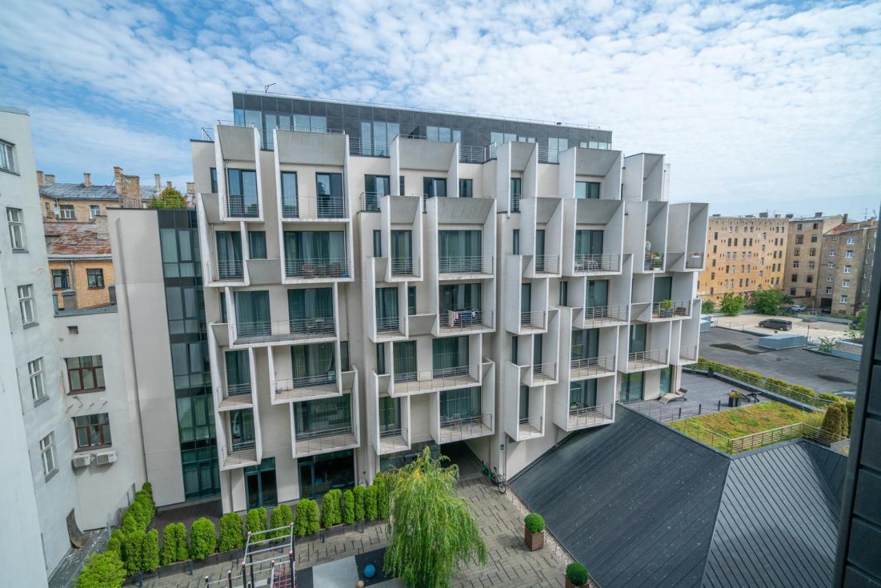 Easyrooms Dzirnavu Riga Exterior foto