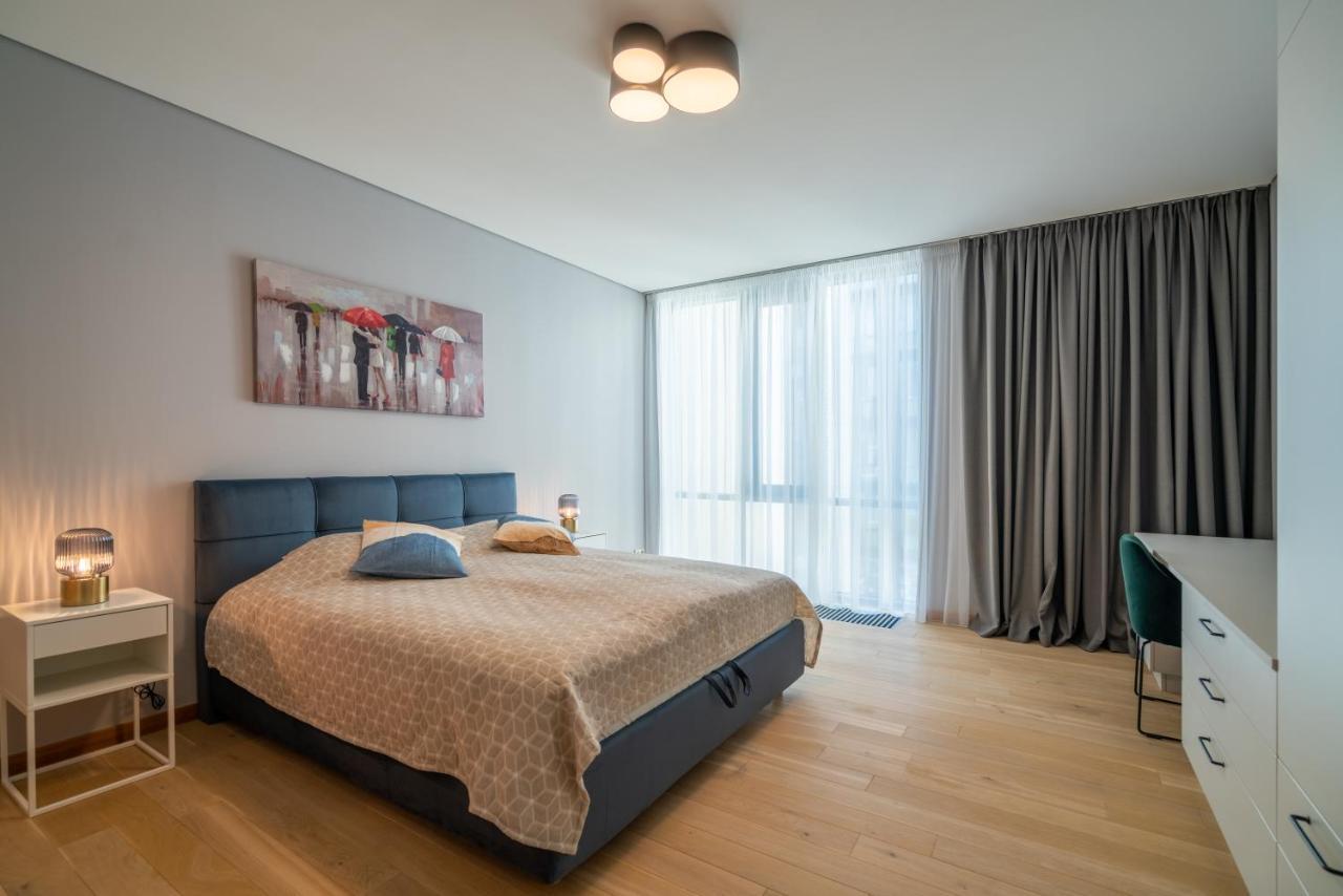 Easyrooms Dzirnavu Riga Exterior foto