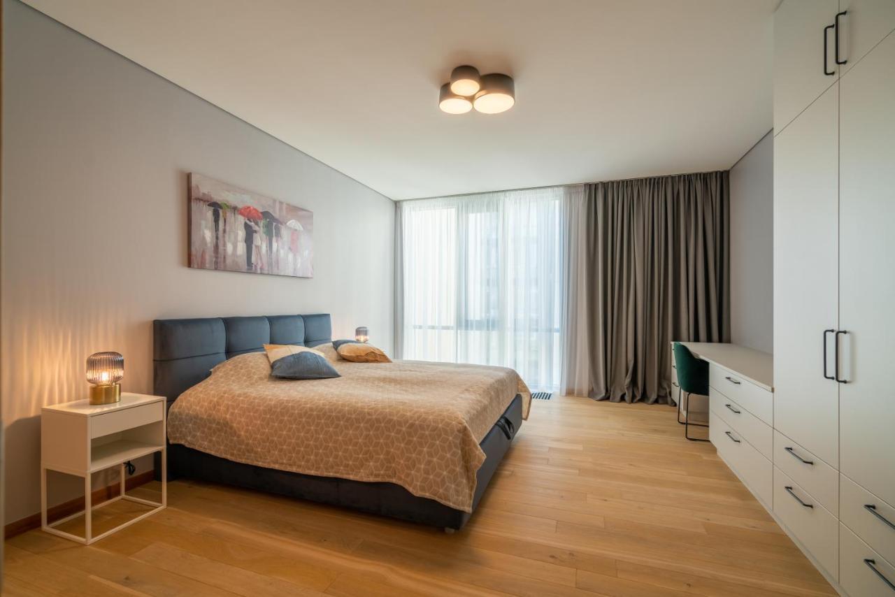 Easyrooms Dzirnavu Riga Exterior foto